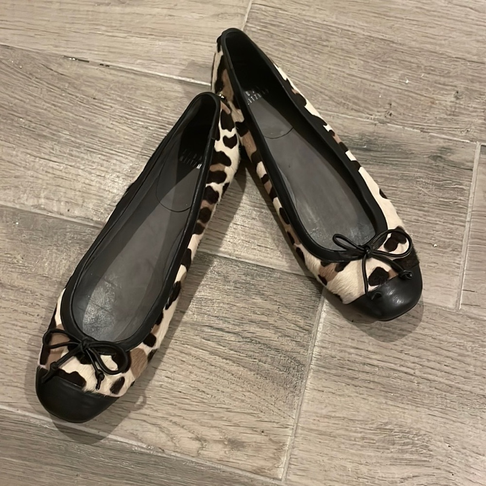 Stuart Weitzman pony hair print flats SZ 8